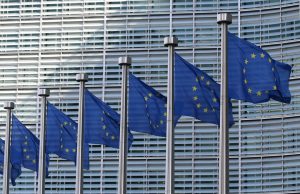 European regulators urged to reconsider smart contract laws threatening DeFi