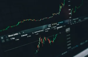 Cardano Founder Charles Hoskinson Urges Caution Amid Potential US Bank Collapse