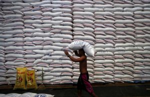 Philippines curbs rice prices as inflation worry mounts