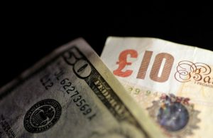 Dollar bounces off lows after Fed minutes; Sterling looks to Autumn Statement