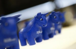 European stocks slip; caution ahead of key inflation data