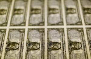 Asia FX dips, dollar recovers as strong data fuels Fed uncertainty