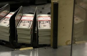 Dollar set for positive week ahead of monthly jobs report