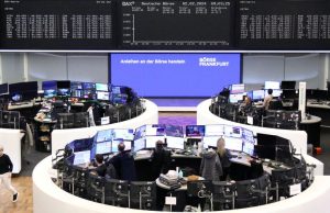 European shares climb as positive corporate earnings lift risk appetite