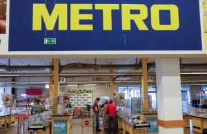 Companies in Ukraine see problems pile up, but most tough it out