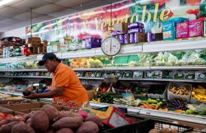 US consumer sentiment, inflation expectations stable in March