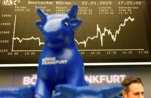 European stocks edge higher; Ryanair reports rise in profits