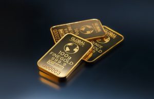 Gold Falls After Trump Delays Iran Strike Decision by Two Weeks