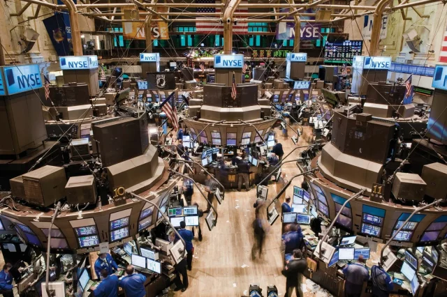 Trading-floor-New-York-Stock-Exchange-City