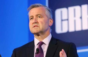 BP Appoints Former CRH CEO Manifold as Chairman