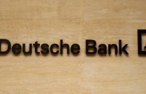 Deutsche Bank Expects Short-Term Sterling Rebound Amid Heavy Selling