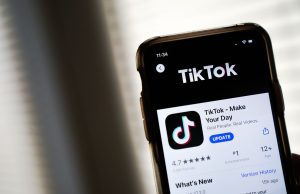 TikTok Faces U.S. Shutdown Without China’s Green Light on Sale, Warns Lutnick