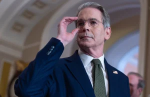 Trump Claims Progress on Trade Deals as Tariff Deadline Pushed Back