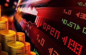 Gold Slips as Trump Extends Tariffs and Rate Cut Expectations Fade