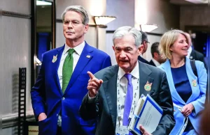 Treasury’s Bessent Backs Powell, Sees No Cause for Resignation