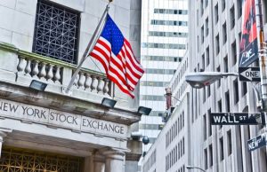 S&P 500 Retreats From Record as Chip Stocks Drag Tech Lower