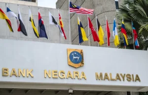 Malaysia’s central bank lowers benchmark rate