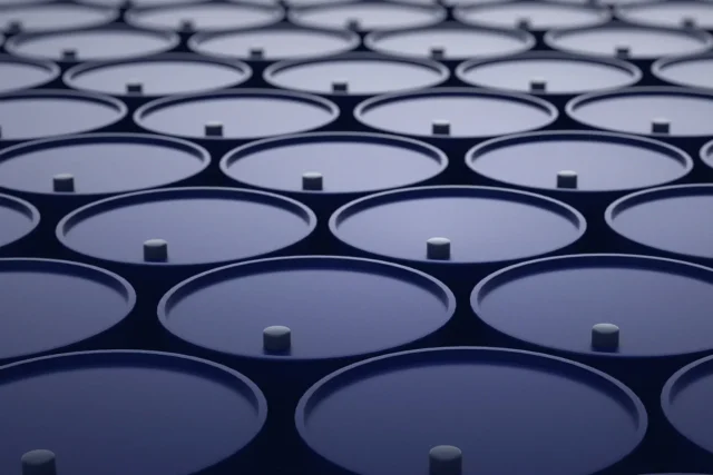 fxca-oil-trading-hero-mobile