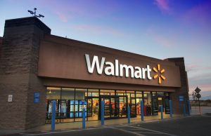 Walmart Posts Strong Results on Consumer Demand; Shares Edge Lower