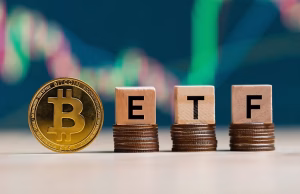 Bitcoin ETFs Show Signs of Cooling: Could BTC Price Correct Toward $90K?
