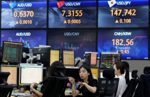 Asian Shares Rise on Tech Rally, Japan Falls Amid Rate Hike Concerns