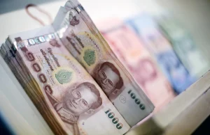 Asia FX Edges Up as Fed Signals Rate Cuts Ahead; Yen Near 8-Month Low