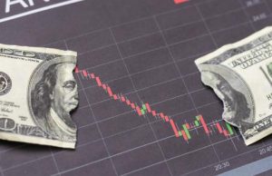 U.S. Dollar Falls to One-Week Low Amid Government Shutdown