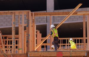 US Homebuilder Confidence Rises to 6-Month High