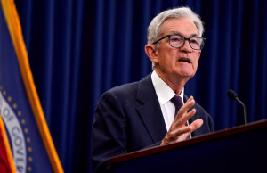 Powell’s Dovish Shift Boosts Odds of October Rate Cut, Says JPMorgan