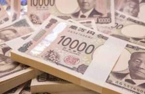 Asia FX Drops, Yen Slides on U.S.-China Trade Worries