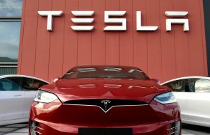 RBC Hikes Tesla Price Target to $500 on Optimus Hopes