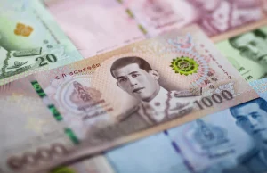 Asia Currencies Steady as Yen Nears Intervention Zone