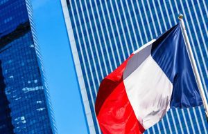 French Economy Steadies in November as Services Sector Expands
