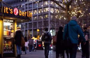 German Consumer Confidence Edges Higher Ahead of the Holidays