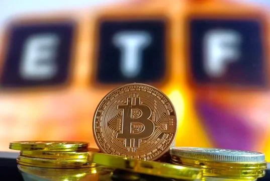 Bitcoin Spot ETFs See $869M Outflow, Second-Biggest Ever