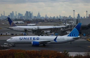 Travel Chaos Fears Rise as U.S. Shutdown Threatens Airlines