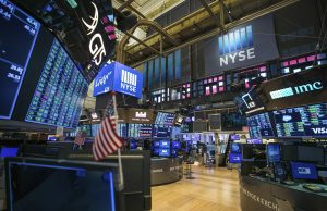 Dip-Buying in Tech Sparks S&P 500 Recovery After Selloff