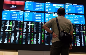 Asia Stocks Climb as December Cut Bets Rebound; China Trails