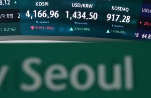 Asian Markets Rise as U.S. Rate-Cut Hopes Resurface
