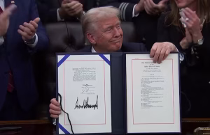 Trump Signs Deal Ending Longest U.S. Government Shutdown