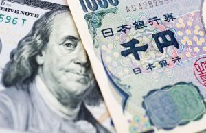 Yen Hits Record Low vs Euro as PM Signals Slow Rate Hikes