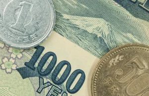 Yen Steadies as Markets Falter and Investors Shift to Safety