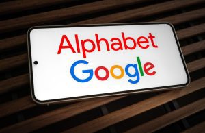 Berkshire’s $4.3B Bet Sends Alphabet Shares Higher