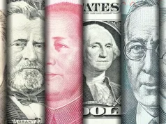 Dollar Rebounds as Sterling Slides After Weak Inflation Data