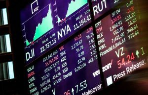 U.S. Stock Futures Pause After Rally as Markets Enter Holiday Lull