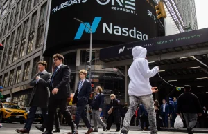 US Futures Slip as Wall Street Awaits Fed Shake-Up and Rate Cuts