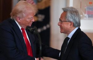 Nvidia’s Jensen Huang Earns Trump’s Praise After Export Talks