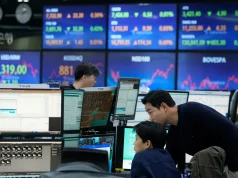 Asia Stocks Sink as Tech Offers Little Relief; BOJ Decision Looms