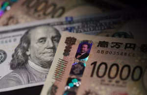 Yen Strengthens as Japan Signals Intervention, Dollar Softens