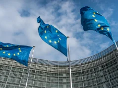 European Stocks Flat as Bank Gains Offset Wider Losses